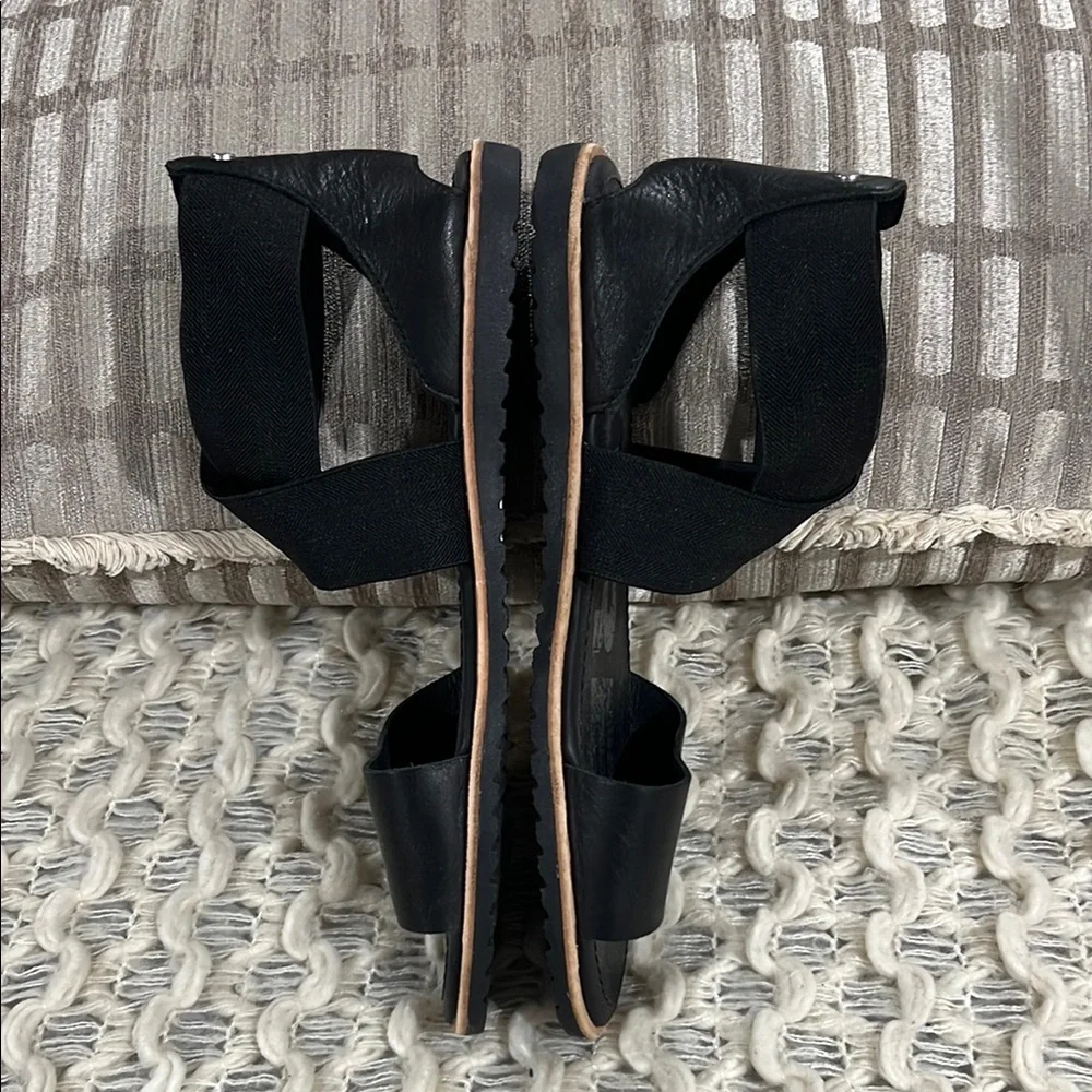 Sorel Black Sporty Ella III Ankle Strap Flat Sandals with Cushioned Footbed - Picture 5 of 10